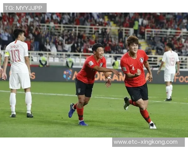 美国茨队与沙尔克队的精彩对决引发球迷热议与期待